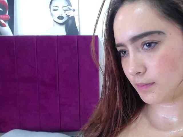 PamelaJohnsonn webcam