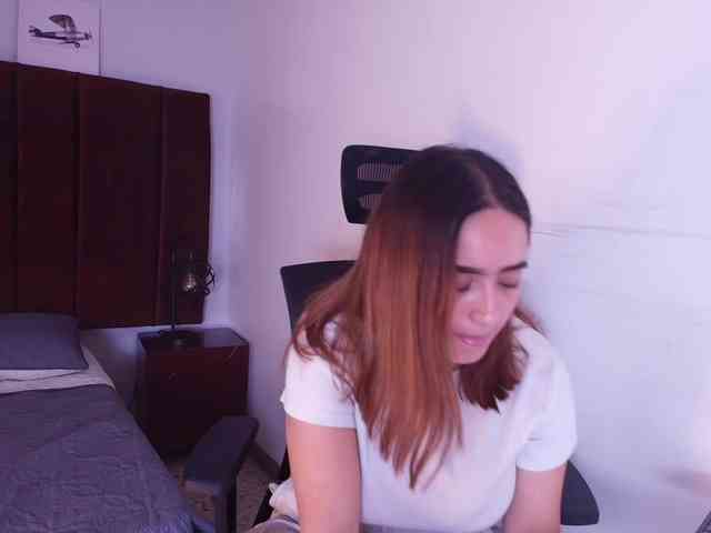 PamelaJohnsonn webcam