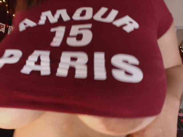 PamelaJohnsonn webcam