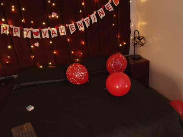 PamelaJohnsonn webcam