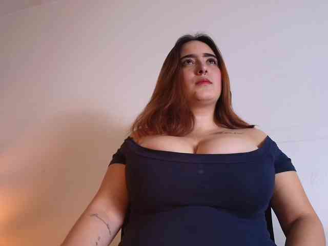 PamelaJohnsonn webcam