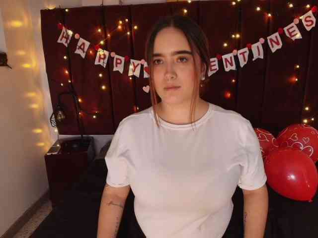 PamelaJohnsonn webcam