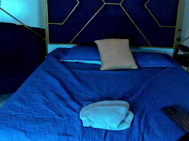 PamelaJohnsonn webcam