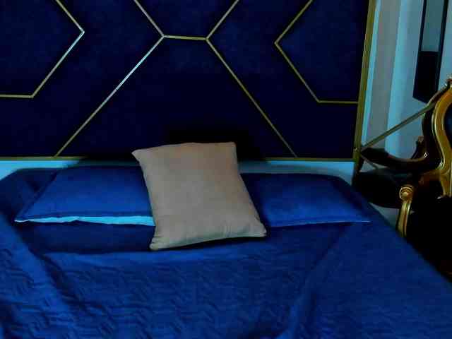 PamelaJohnsonn webcam