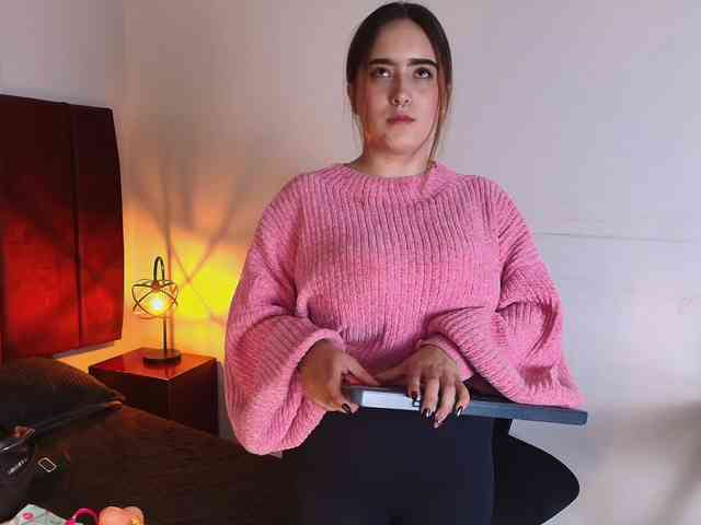 PamelaJohnsonn webcam