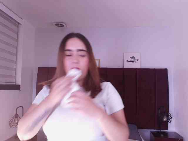 PamelaJohnsonn webcam