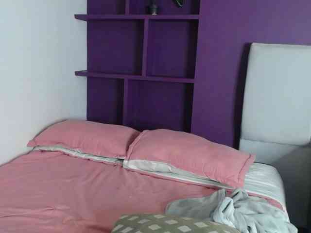 PamelaJohnsonn webcam