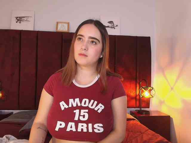 PamelaJohnsonn webcam