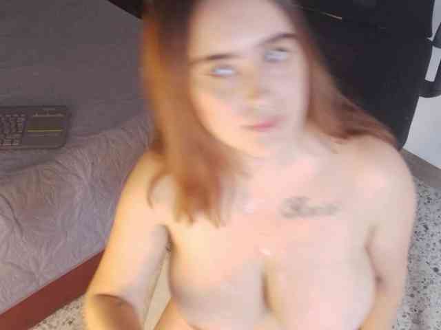 PamelaJohnsonn webcam