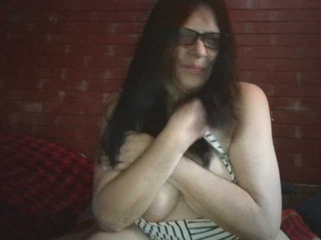 Barbara-CIN's BongaCams show and profile