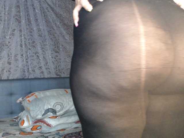 soe-lara's BongaCams show and profile