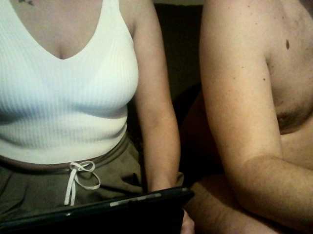 On-i-Ona's BongaCams show and profile