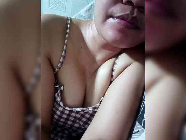 Pretty30 webcam