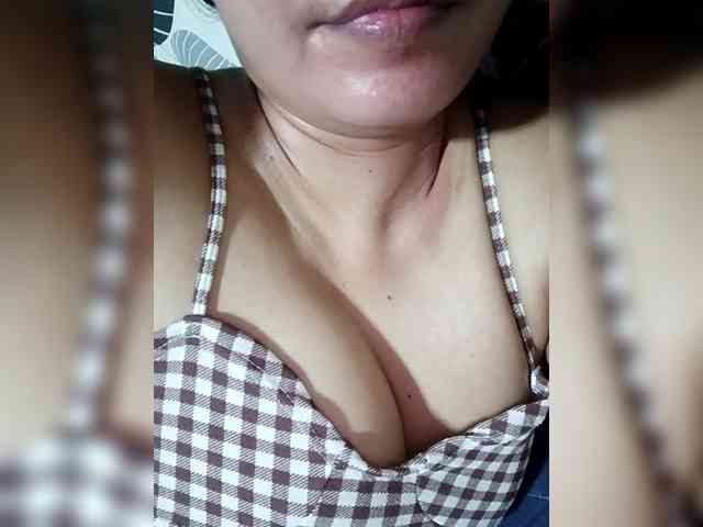 Pretty30 webcam