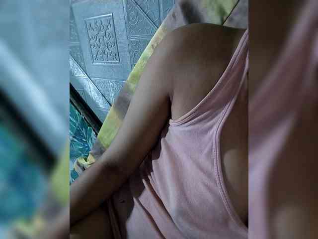 Pretty30 webcam