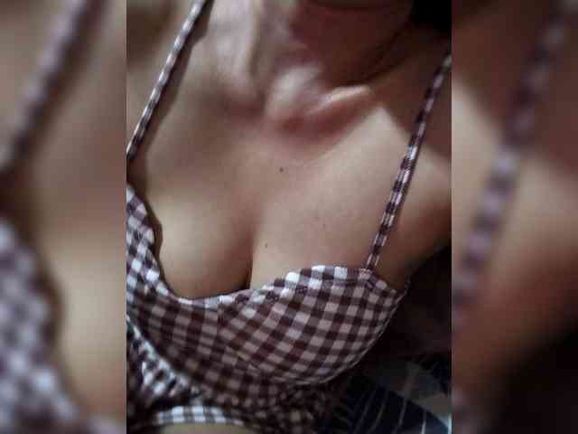 Pretty30 webcam