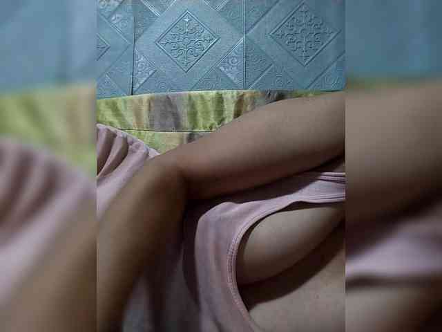 Pretty30 webcam