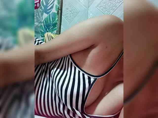 Pretty30 webcam