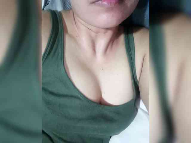 Pretty30 webcam