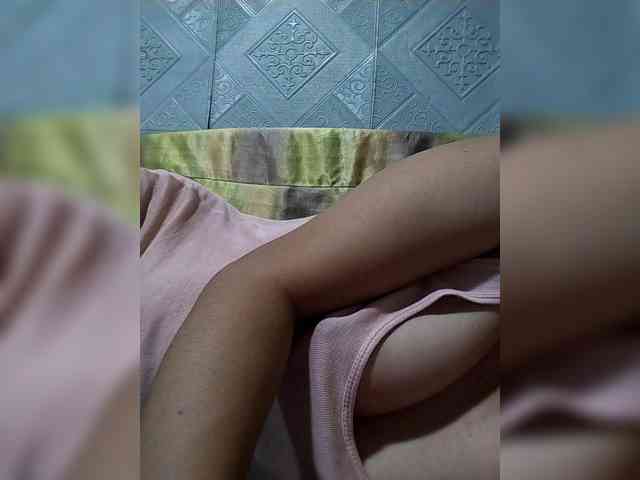 Pretty30 webcam