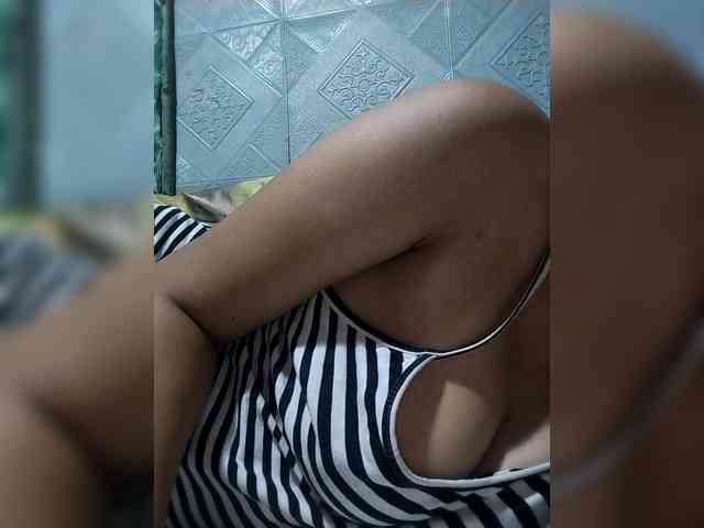 Pretty30 webcam