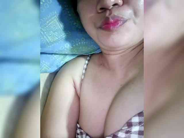 Pretty30 webcam