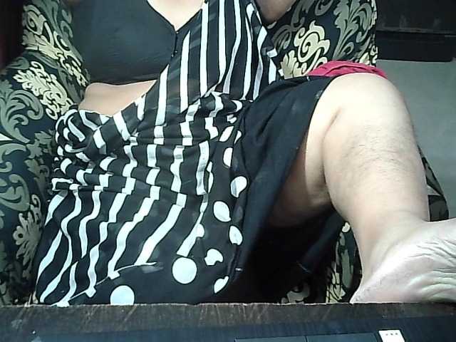 Indianbhabhimilf40 from BongaCams is Freechat