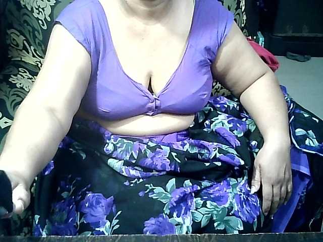 Indianbhabhimilf40 webcam