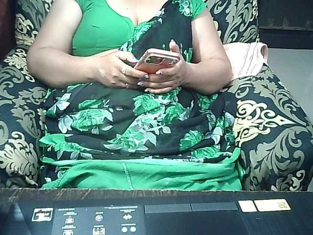 Indianbhabhimilf40 webcam