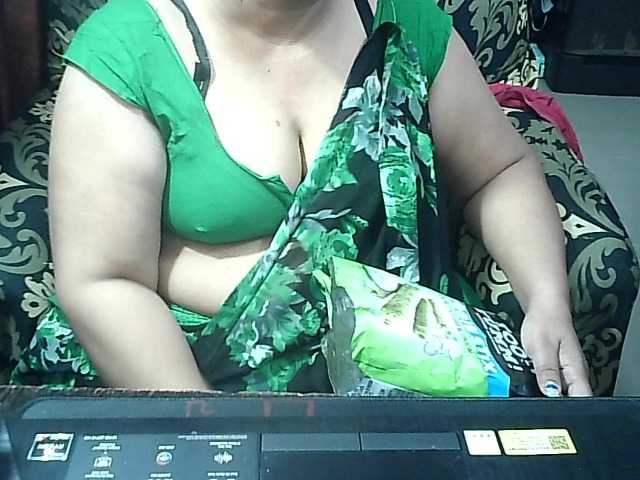 Indianbhabhimilf40 from BongaCams is Freechat