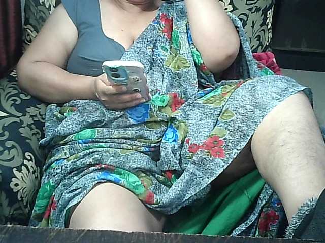 Indianbhabhimilf40 webcam