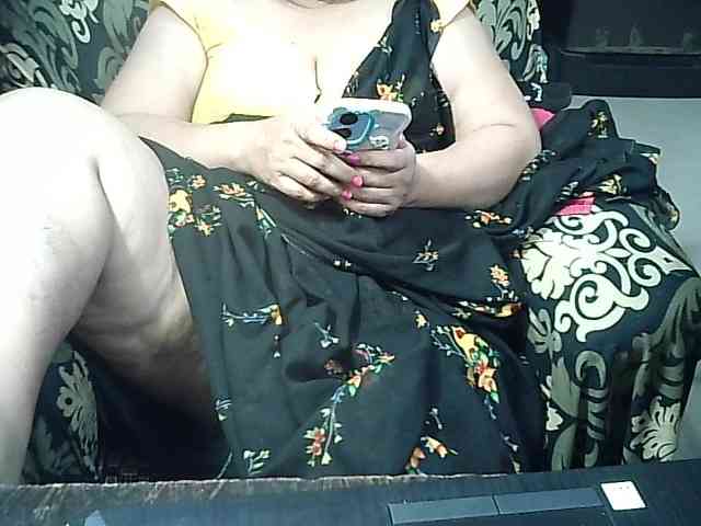 Indianbhabhimilf40 webcam