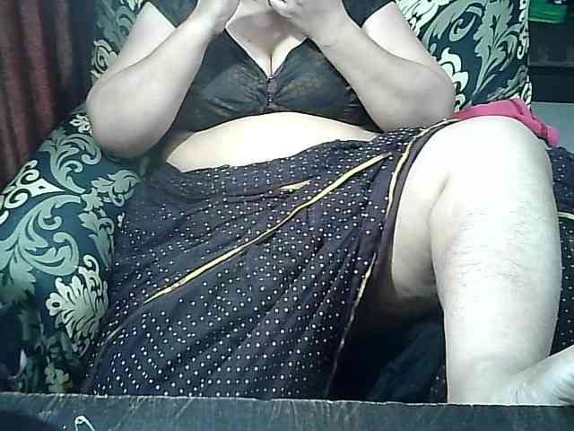 Indianbhabhimilf40 webcam