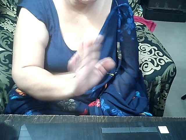 Indianbhabhimilf40 webcam