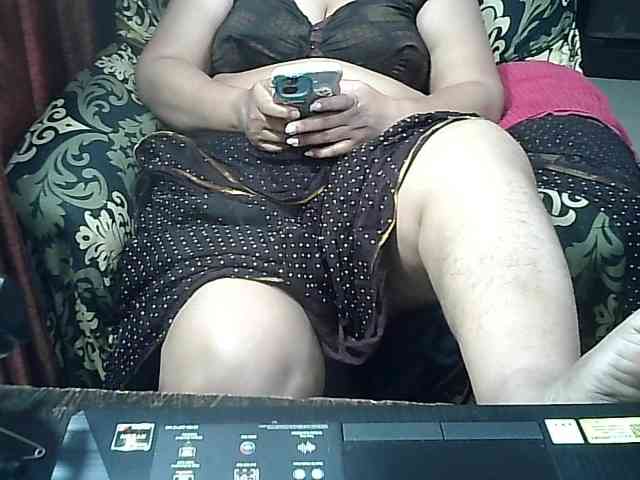 Indianbhabhimilf40 webcam