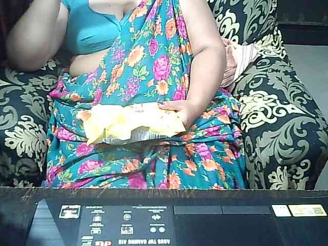 Indianbhabhimilf40 webcam