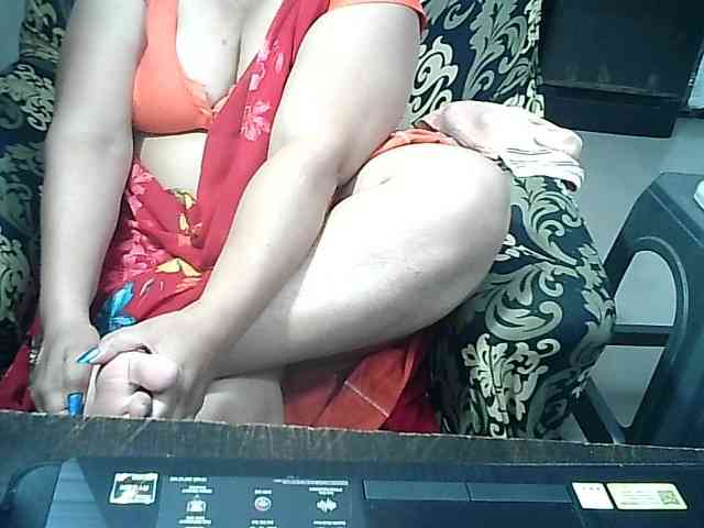 Indianbhabhimilf40 webcam