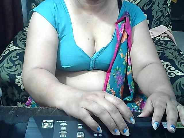 Indianbhabhimilf40 webcam