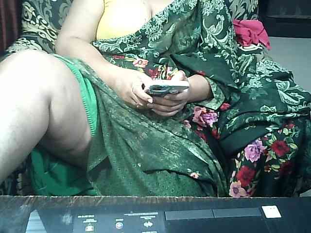 Indianbhabhimilf40 webcam