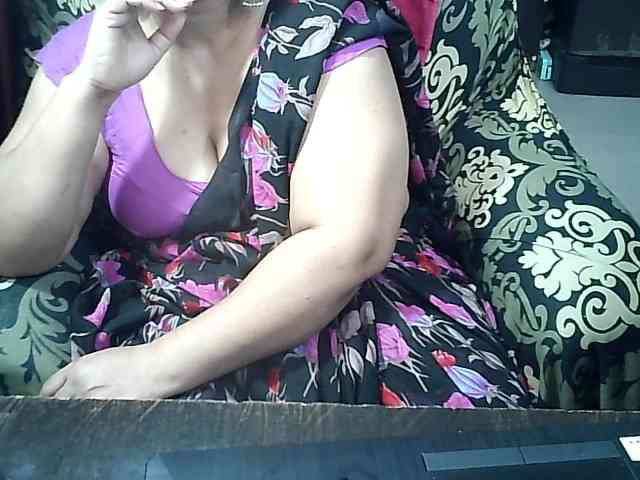 Indianbhabhimilf... Live Webcam on BongaCams