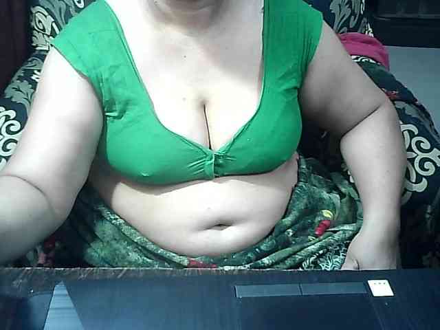 Indianbhabhimilf40 webcam