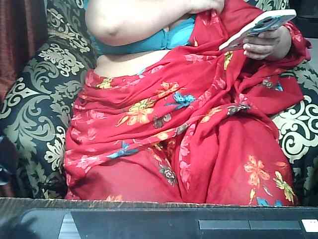 Indianbhabhimilf40 webcam