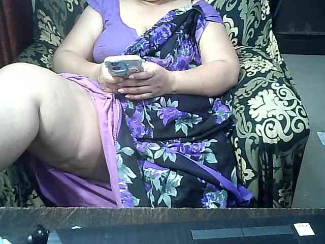 Indianbhabhimilf40 webcam