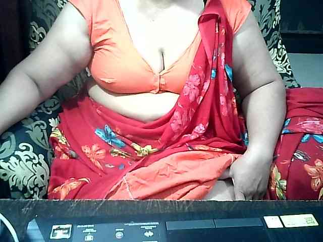 Indianbhabhimilf40 webcam