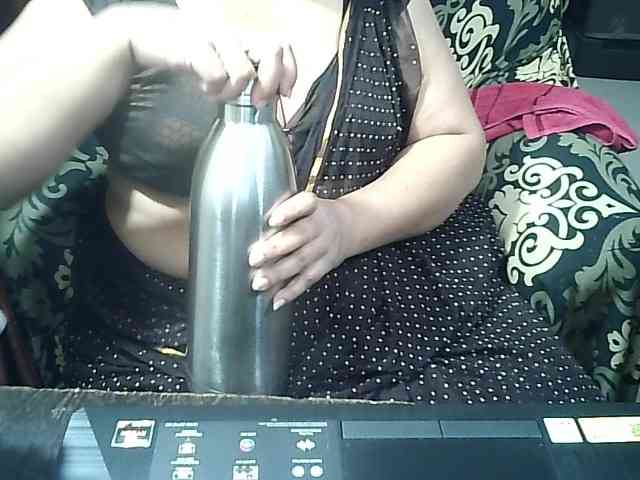 Indianbhabhimilf40 webcam