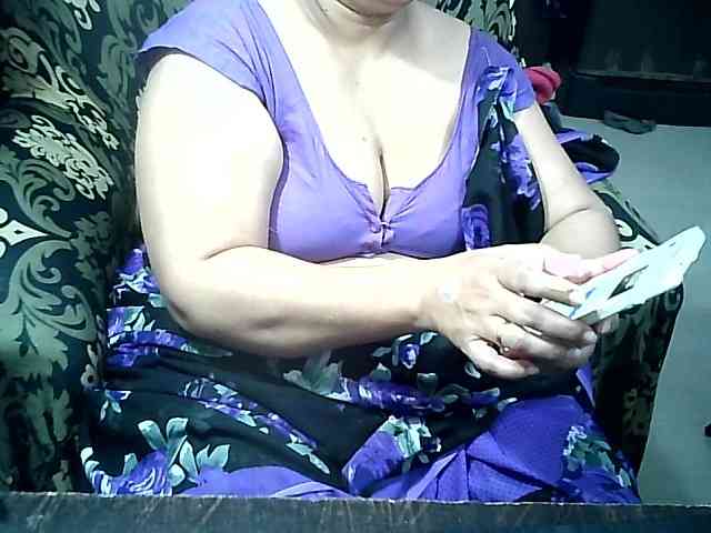 Indianbhabhimilf40 webcam