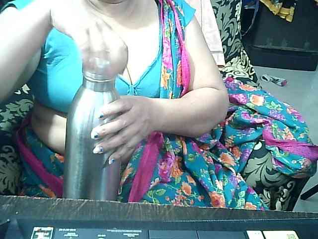 Indianbhabhimilf40 webcam