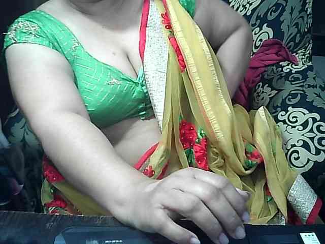 Indianbhabhimilf40 webcam