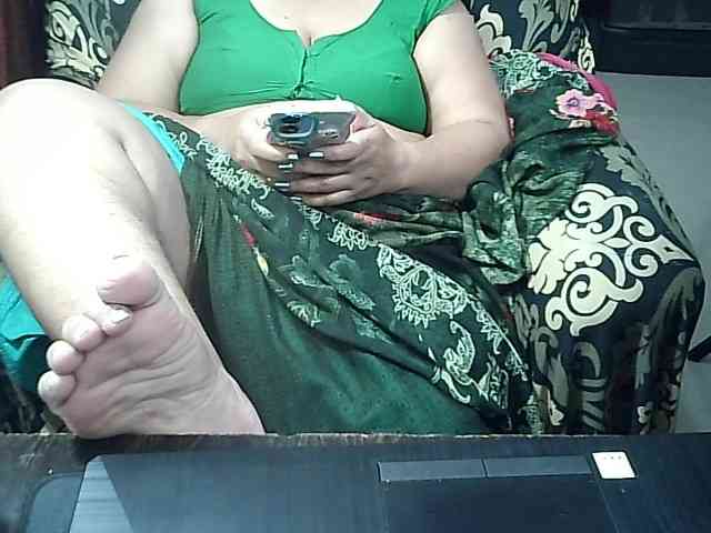 Indianbhabhimilf40 webcam