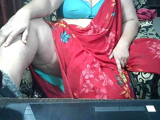 Indianbhabhimilf40 webcam